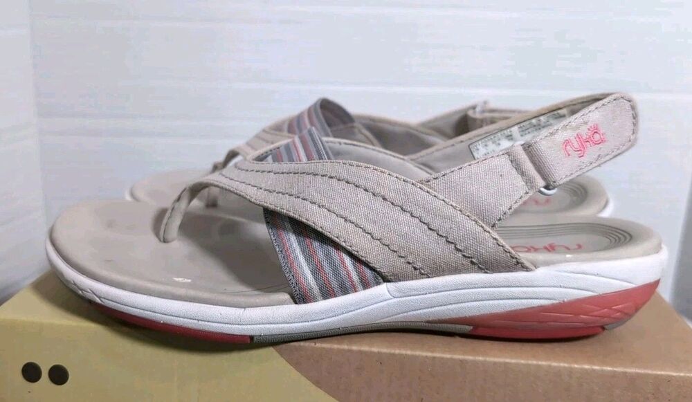 Ryka women's Size 7 beige thong sandals GUC